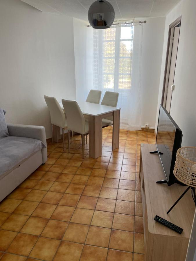 Charmant T2 Au 1Er Dans Residence Avec Parc Arbore Saint-Pierre-le-Moûtier Exteriér fotografie