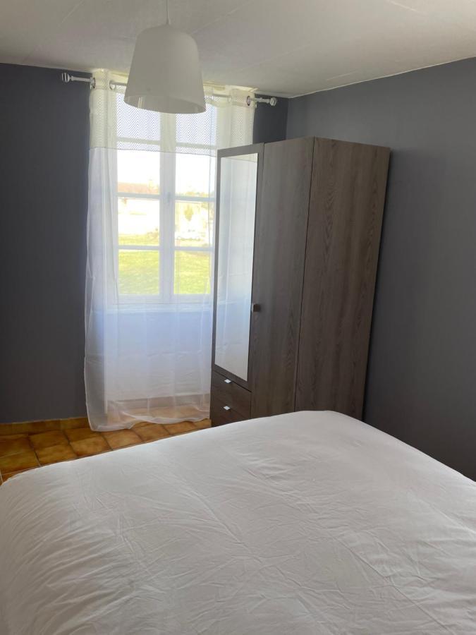 Charmant T2 Au 1Er Dans Residence Avec Parc Arbore Saint-Pierre-le-Moûtier Exteriér fotografie
