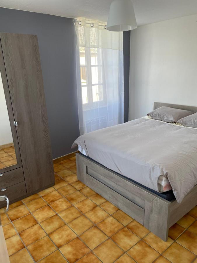 Charmant T2 Au 1Er Dans Residence Avec Parc Arbore Saint-Pierre-le-Moûtier Exteriér fotografie